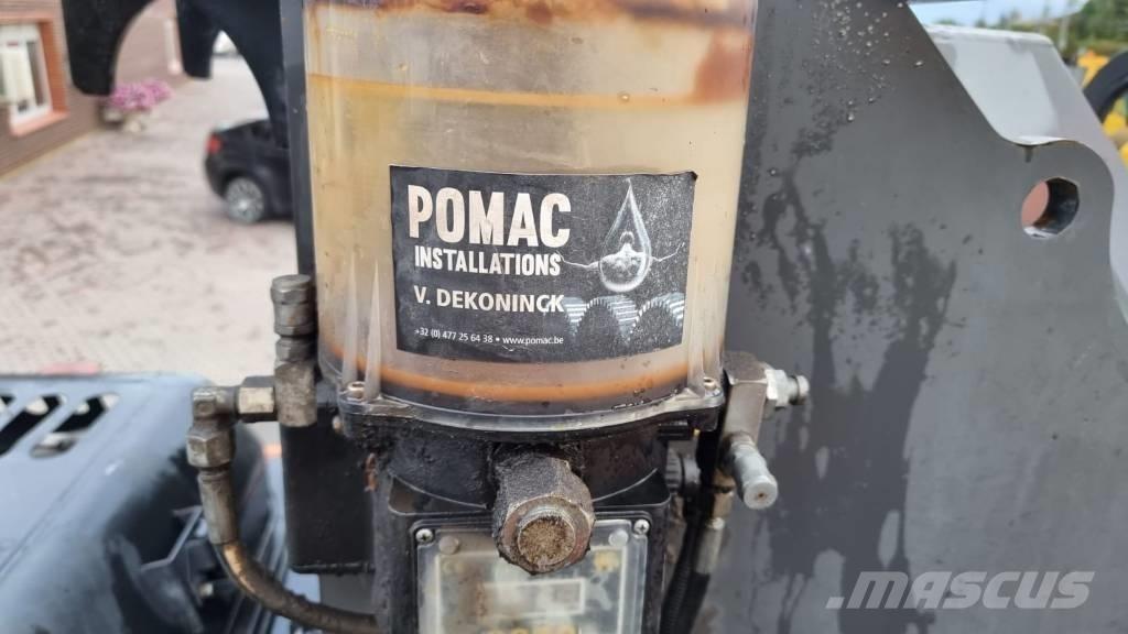 Doosan DX 210 W - 5 حفارات بعجل