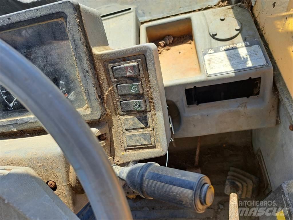 JCB 525-67 أخرى
