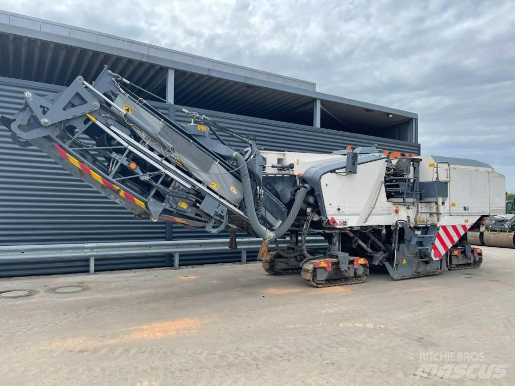 Wirtgen W 210 ماكينات الكشط البارد للأسفلت