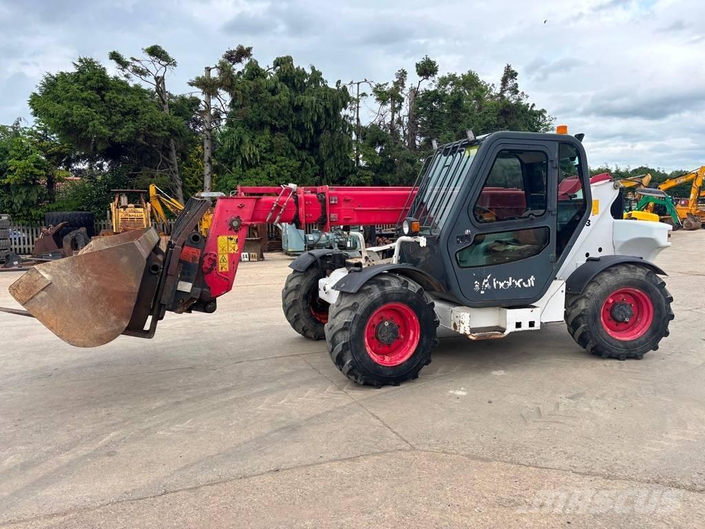 Bobcat T 3093 مناولات متداخلة