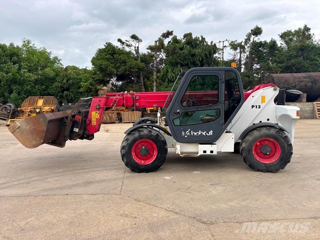 Bobcat T 3093 مناولات متداخلة