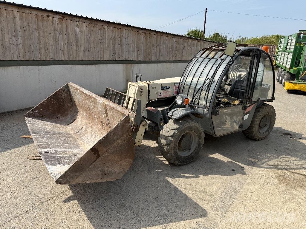 Terex 2506 مناولات متداخلة