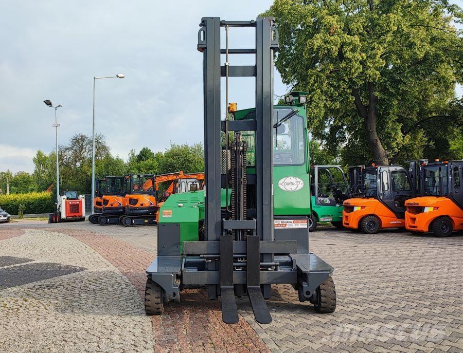 Combilift C4000 شاحنة المناولة رباعية الاتجاهات