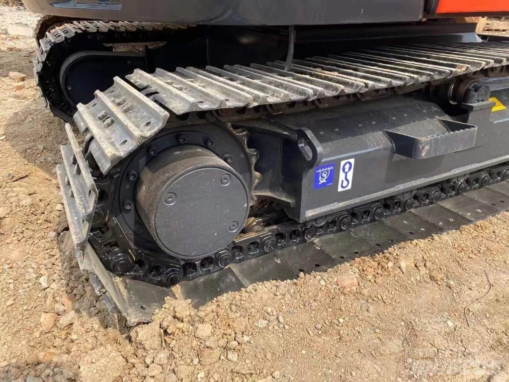 Kubota KX 183 حفارات زحافة
