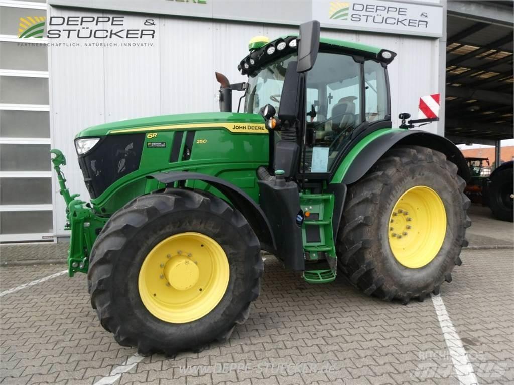 John Deere 6R 250 الجرارات