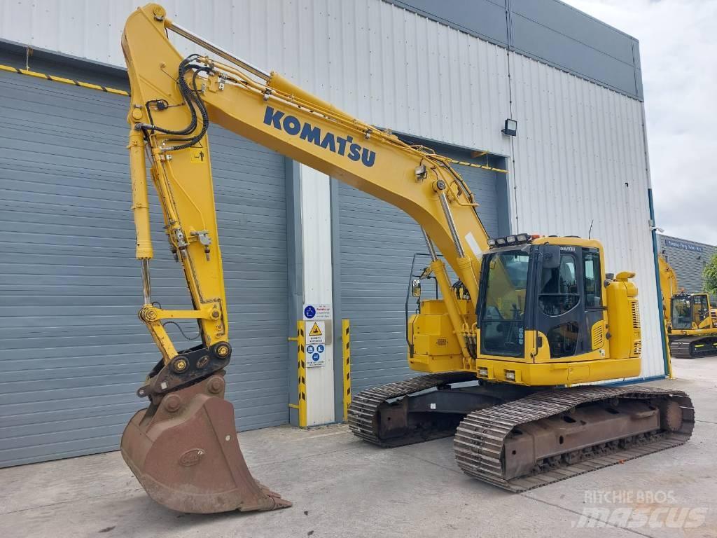 Komatsu PC228USLC-11 حفارات زحافة