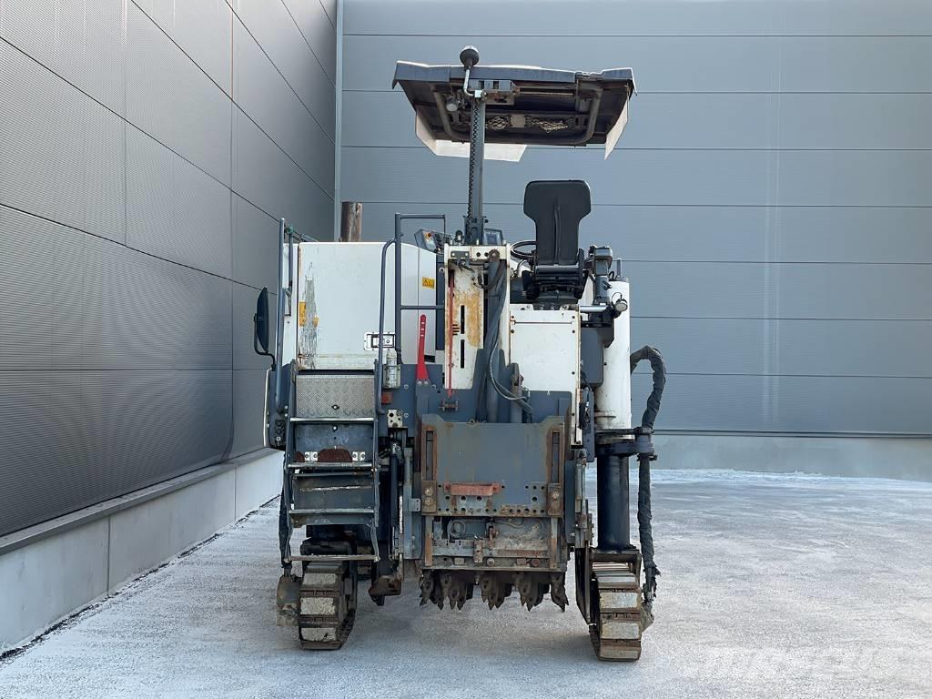 Wirtgen W 100 CFI ماكينات الكشط البارد للأسفلت