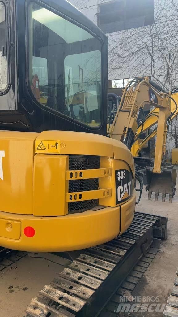 CAT 303.5 حفارات صغيرة أقل من 7 طن (حفارات صغيرة)