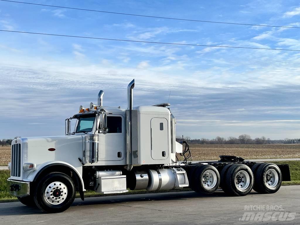 Peterbilt 388 وحدات الجر