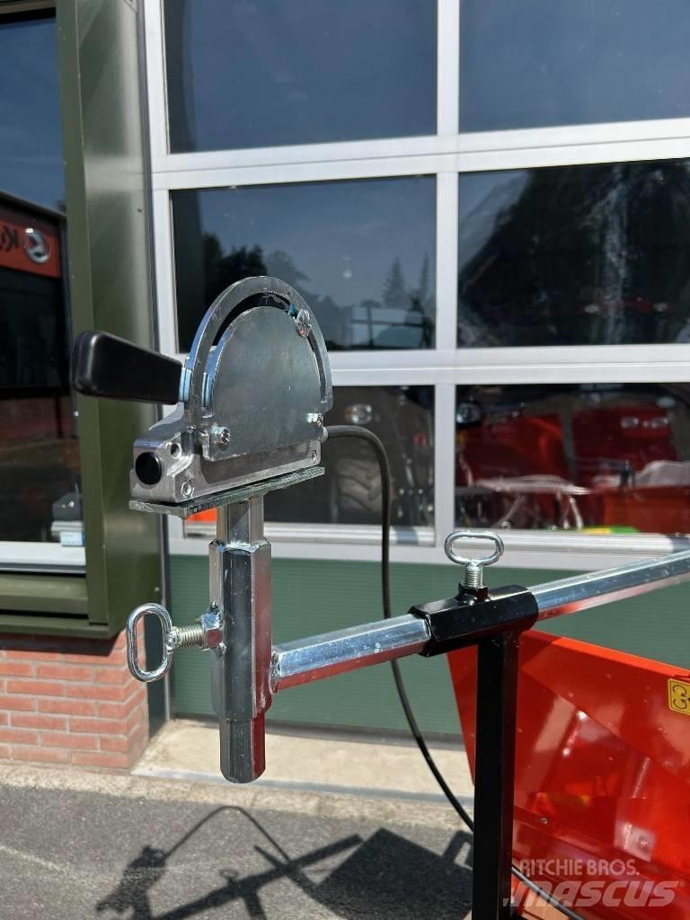 Kubota MTZ SM 150 مرفقات جرار المدمجة