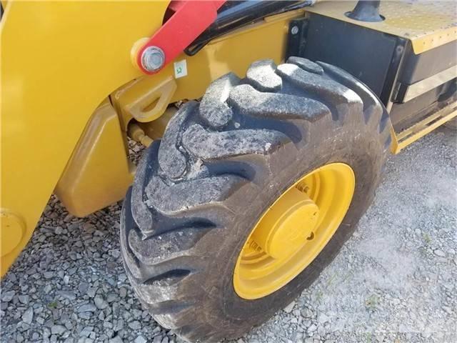 CAT 416 F لوادر ذات جرافات عكسية
