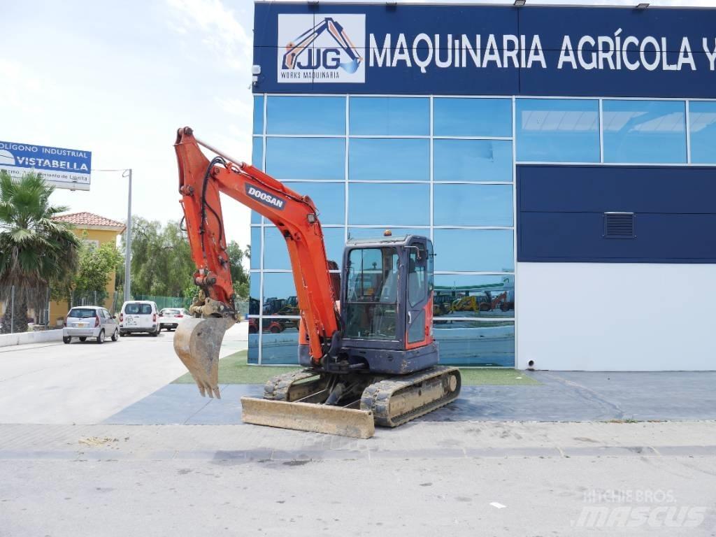Doosan DX 60 R حفارات صغيرة أقل من 7 طن (حفارات صغيرة)