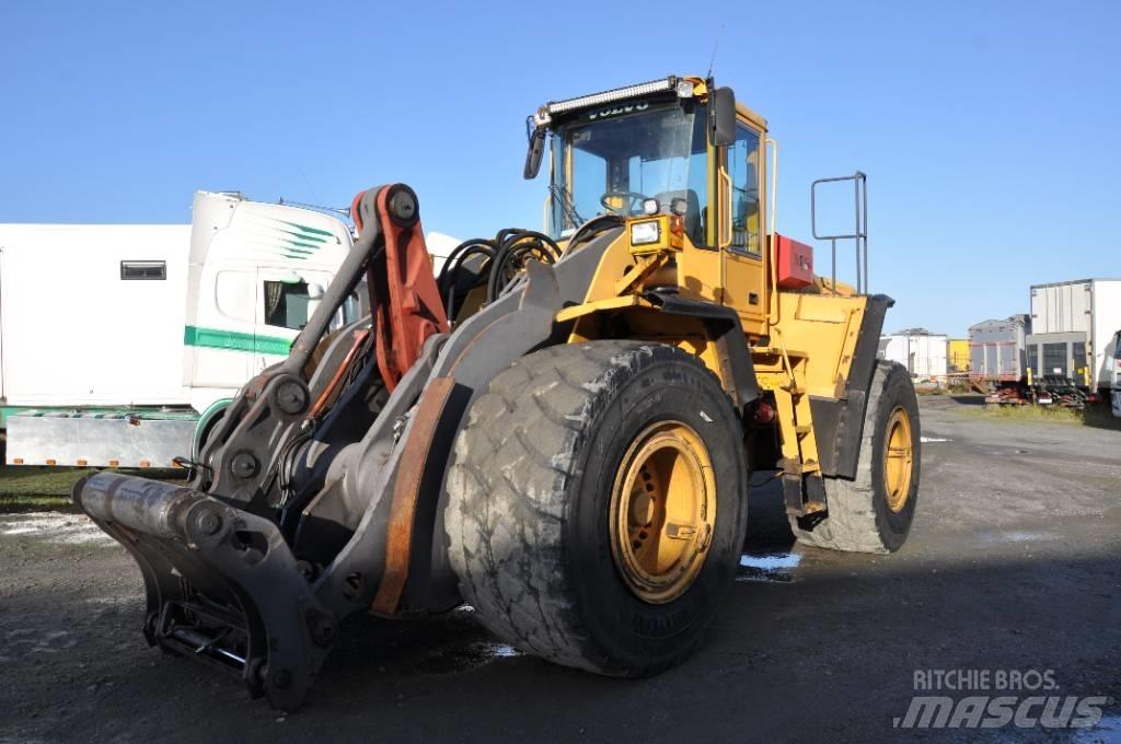 Volvo EC 180 E حفارات زحافة