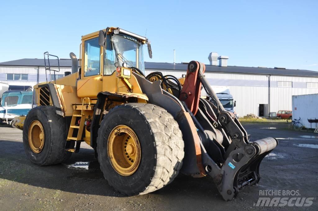 Volvo EC 180 E حفارات زحافة