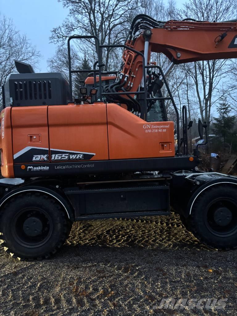 Doosan DX 165 W-7 حفارات بعجل