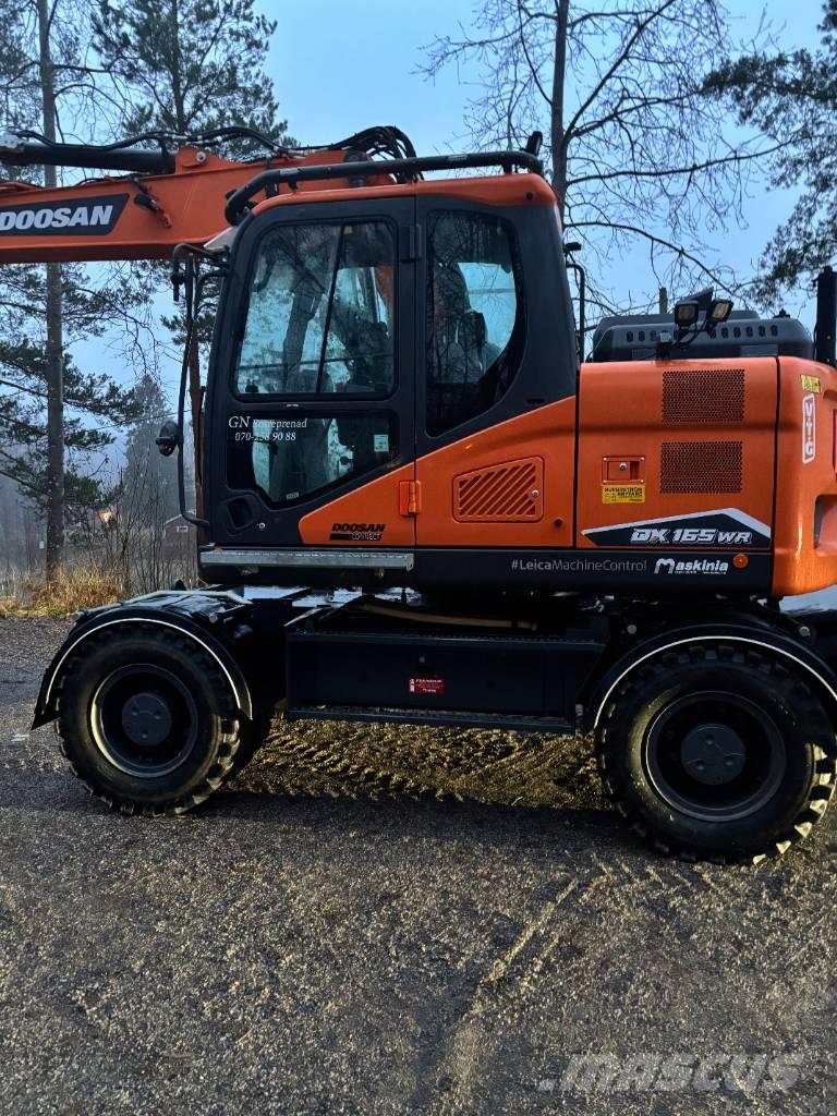 Doosan DX 165 W-7 حفارات بعجل