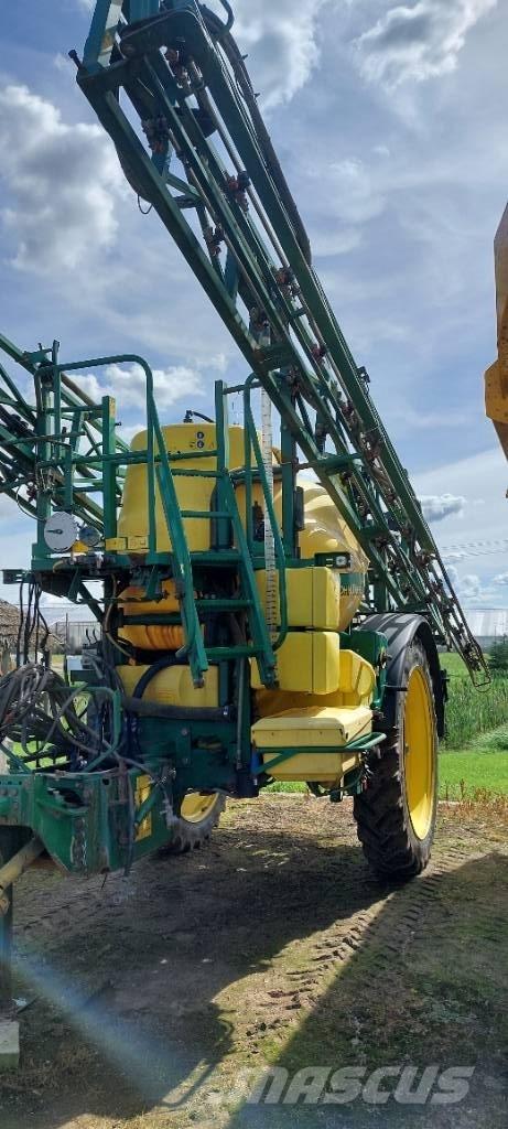 John Deere 840 i الرشاشات