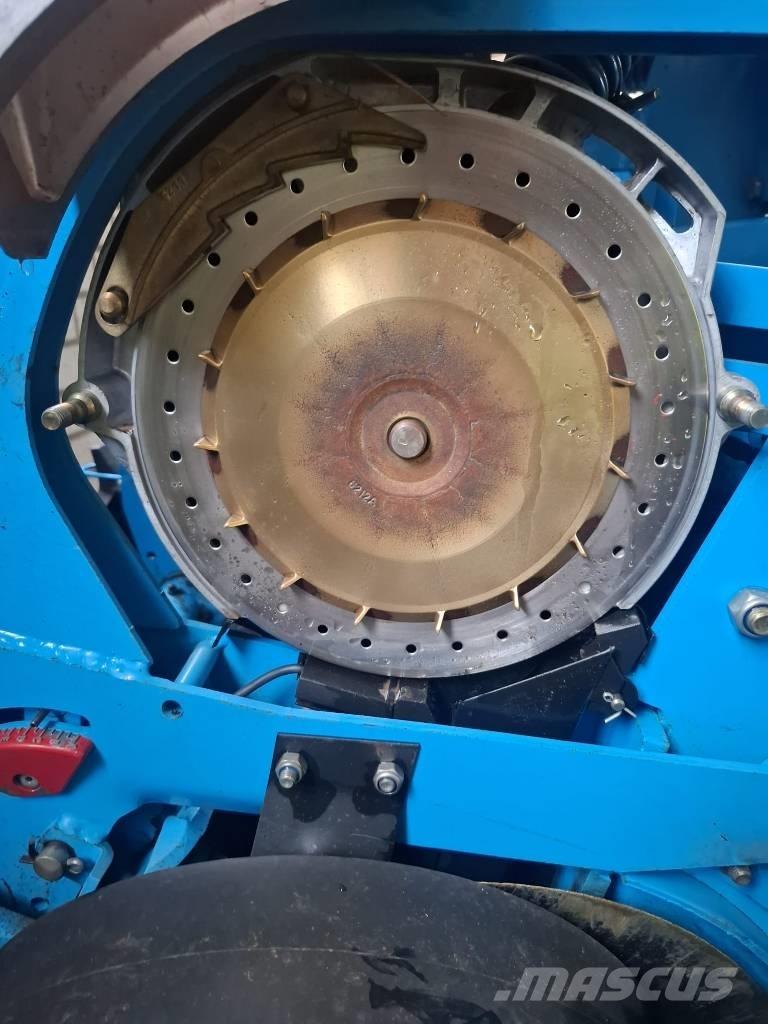 Monosem NG PLUS 6 ماكينات البذر الدقيق