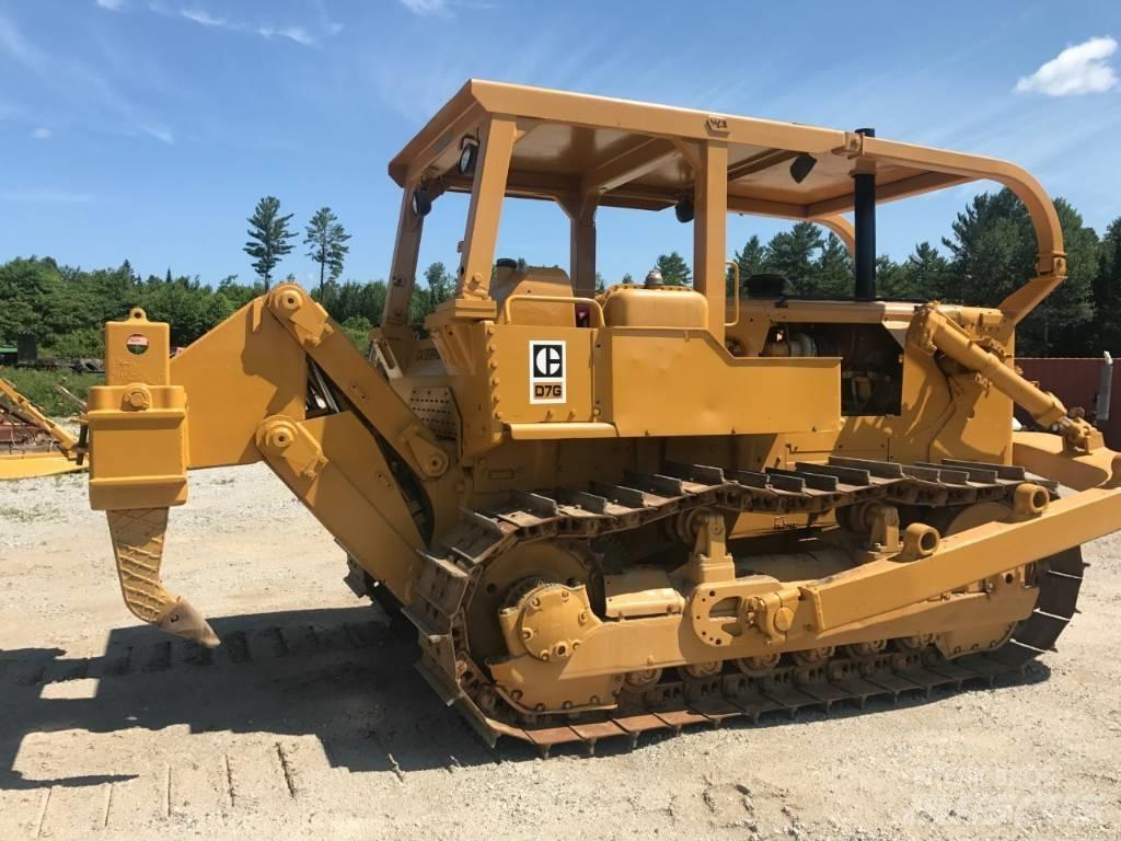 CAT D7G بلدوزرات مجنزرة