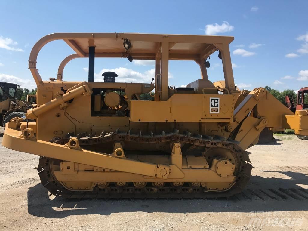 CAT D7G بلدوزرات مجنزرة