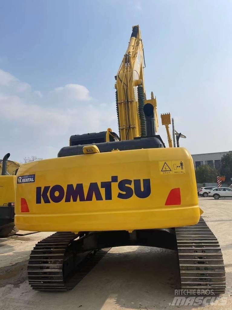 Komatsu PC 220-8 حفارات زحافة