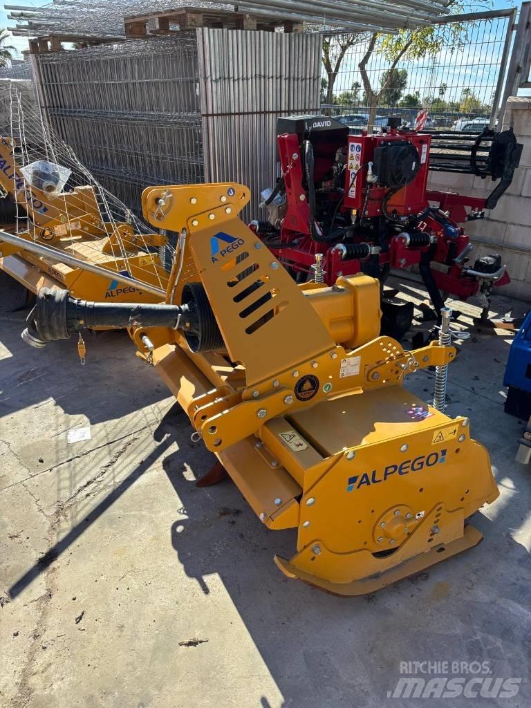 Alpego FV-160 E الكاسحات وقلابات التربة ذات المحركات