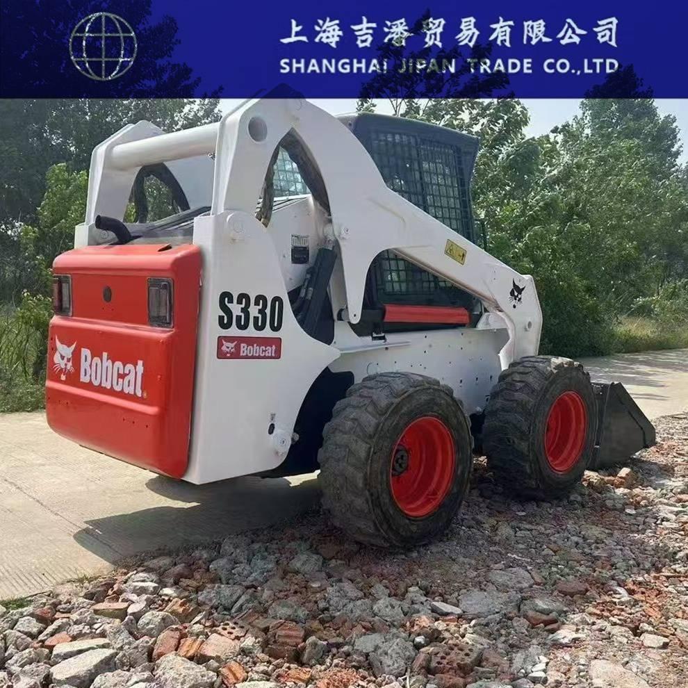 Bobcat S 330 لوادر انزلاقية التوجيه