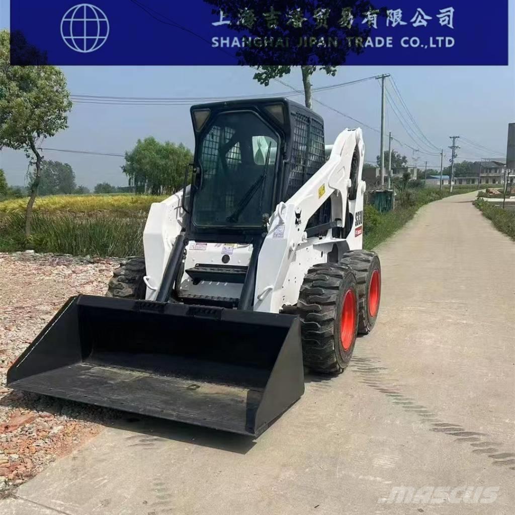 Bobcat S 330 لوادر انزلاقية التوجيه