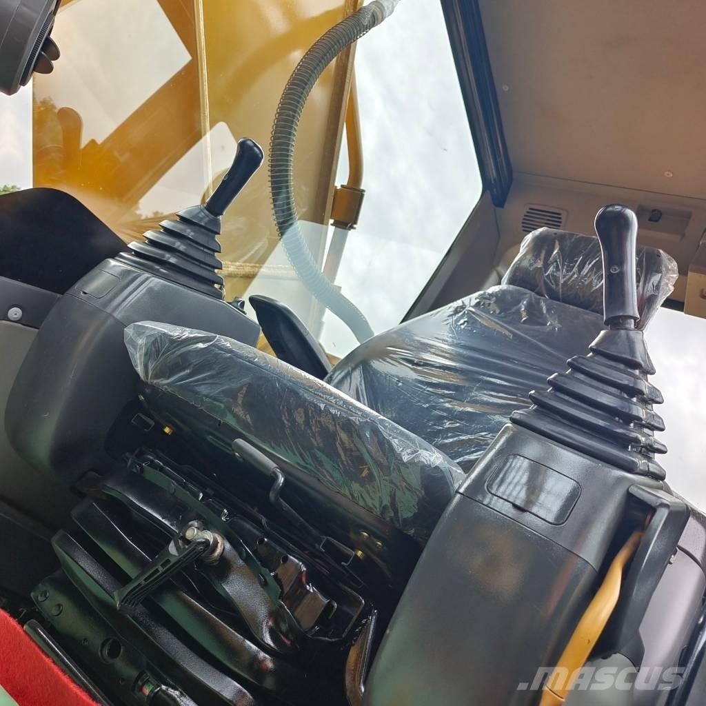 CAT 349 E حفارات زحافة