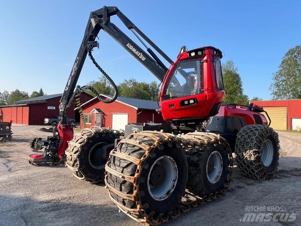 Komatsu 951 حصادات