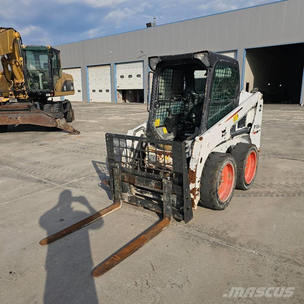 Bobcat S 450 لوادر انزلاقية التوجيه