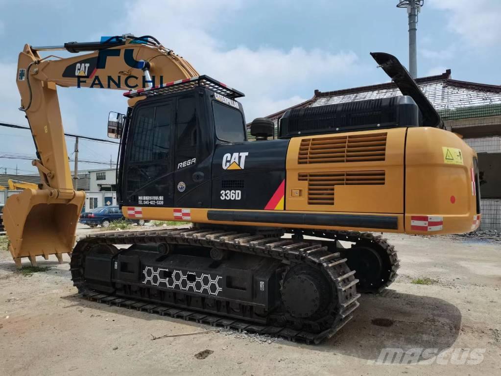 CAT 336 D حفارات زحافة