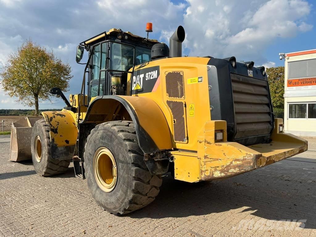 CAT 972 M لوادر بعجل