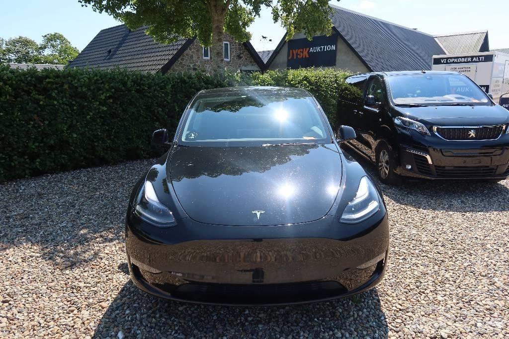 Tesla Model Y سيارات