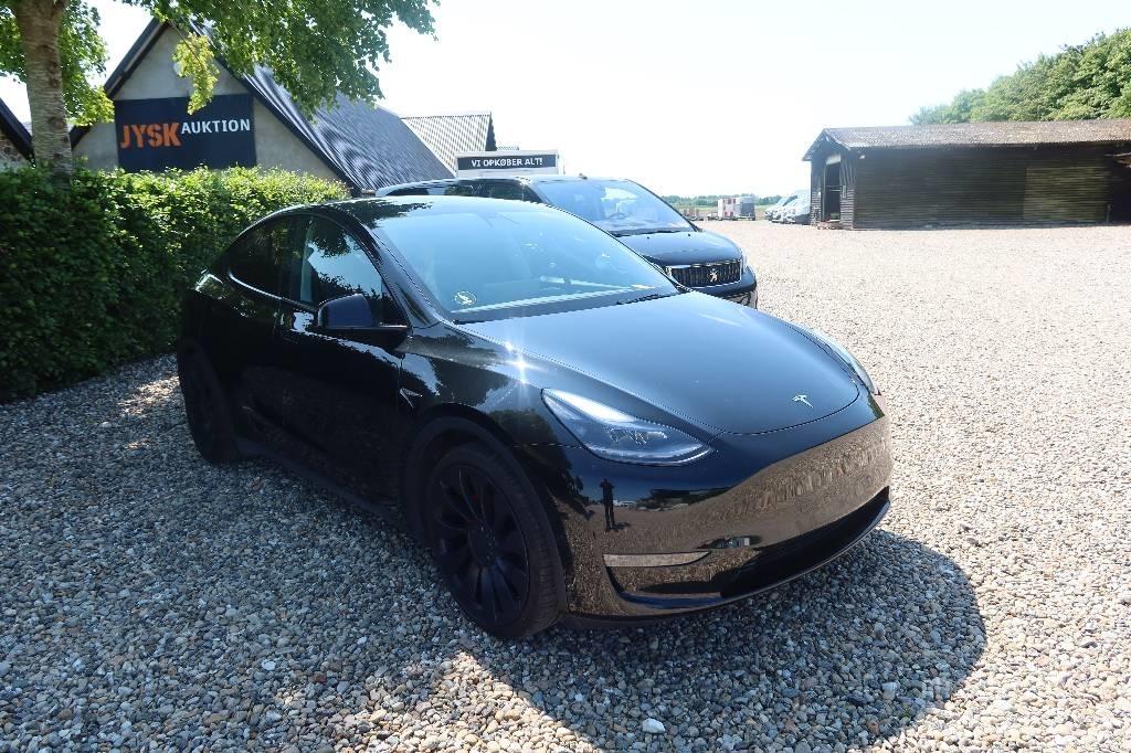 Tesla Model Y سيارات