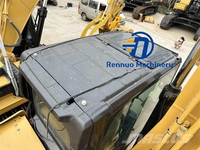 CAT 320GC حفارات زحافة