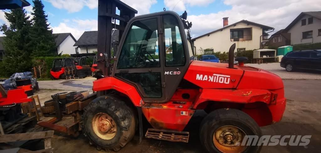 Manitou MC 50 شاحنات الطرق الوعرة