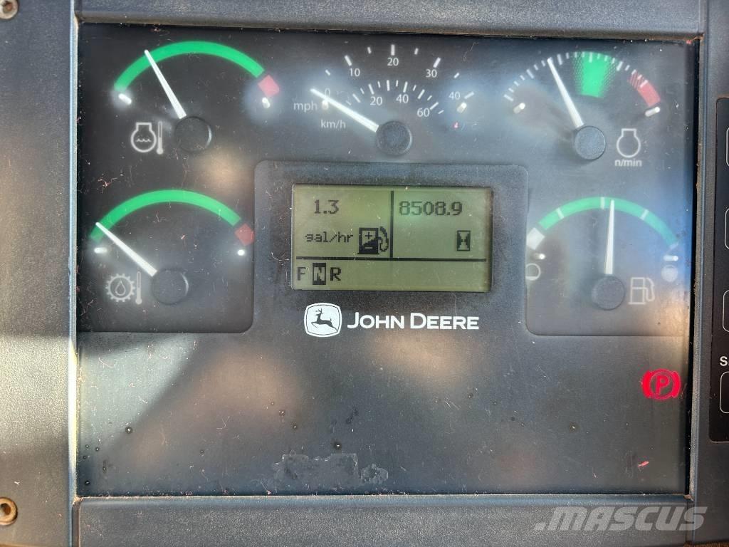 DEERE 300D II ساحبات مفصلية