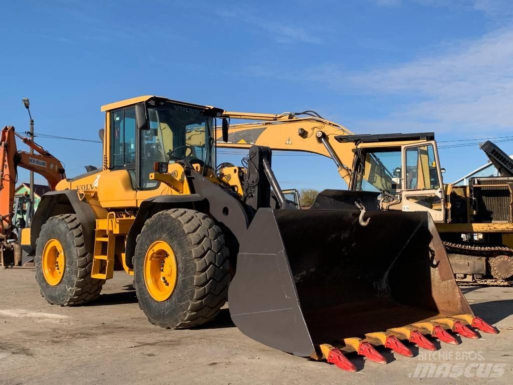 Volvo L 110 F لوادر بعجل