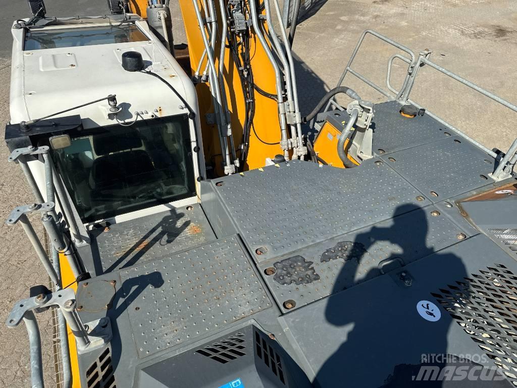 Liebherr R 926 LC حفارات زحافة