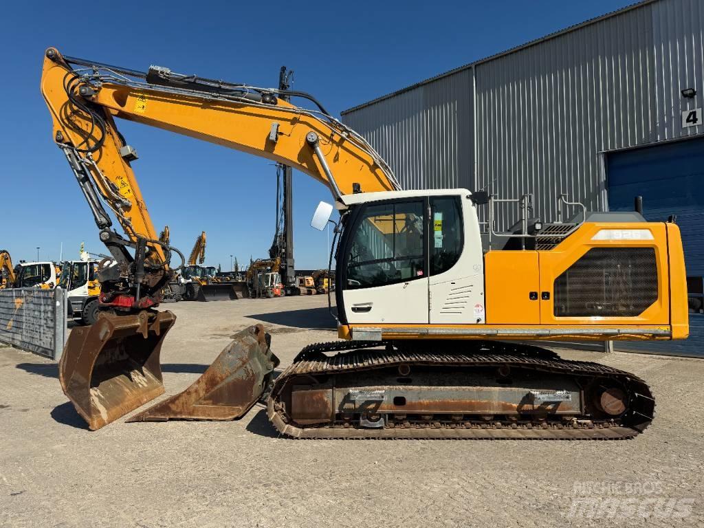 Liebherr R 926 LC حفارات زحافة