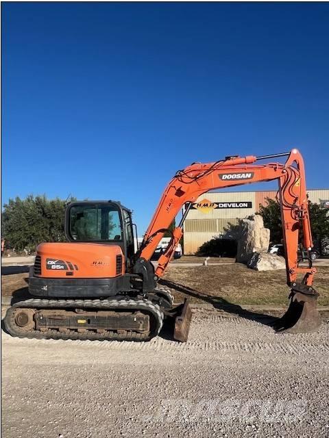 Doosan DX 85 R-3 حفارات وسط 7 طن - 12 طن
