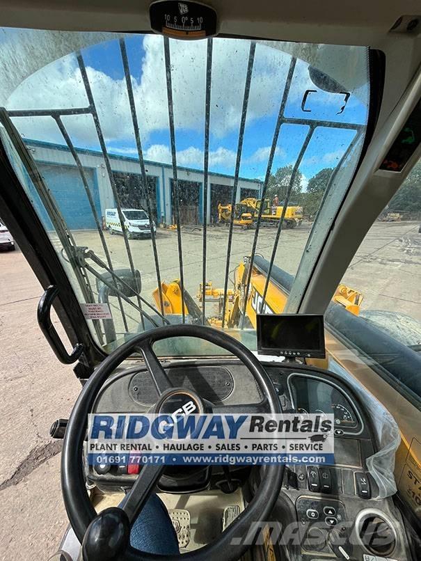 JCB 540-140 مناولات متداخلة