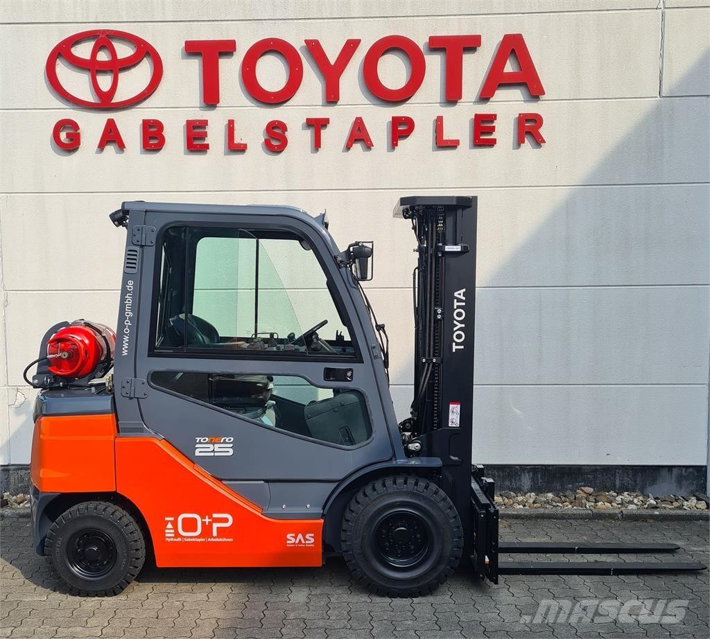 Toyota 02-8FGF25 شاحنات LPG