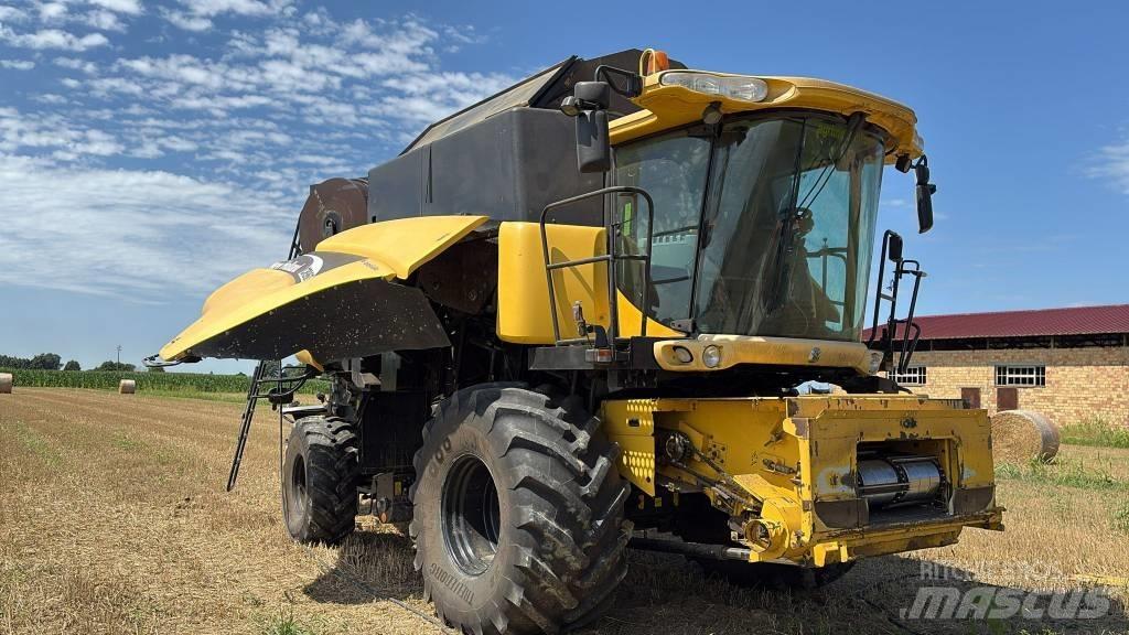 New Holland CR 960 حصادات