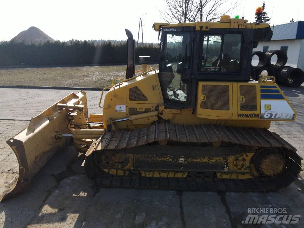 Komatsu D 61 PXI-23 بلدوزرات مجنزرة
