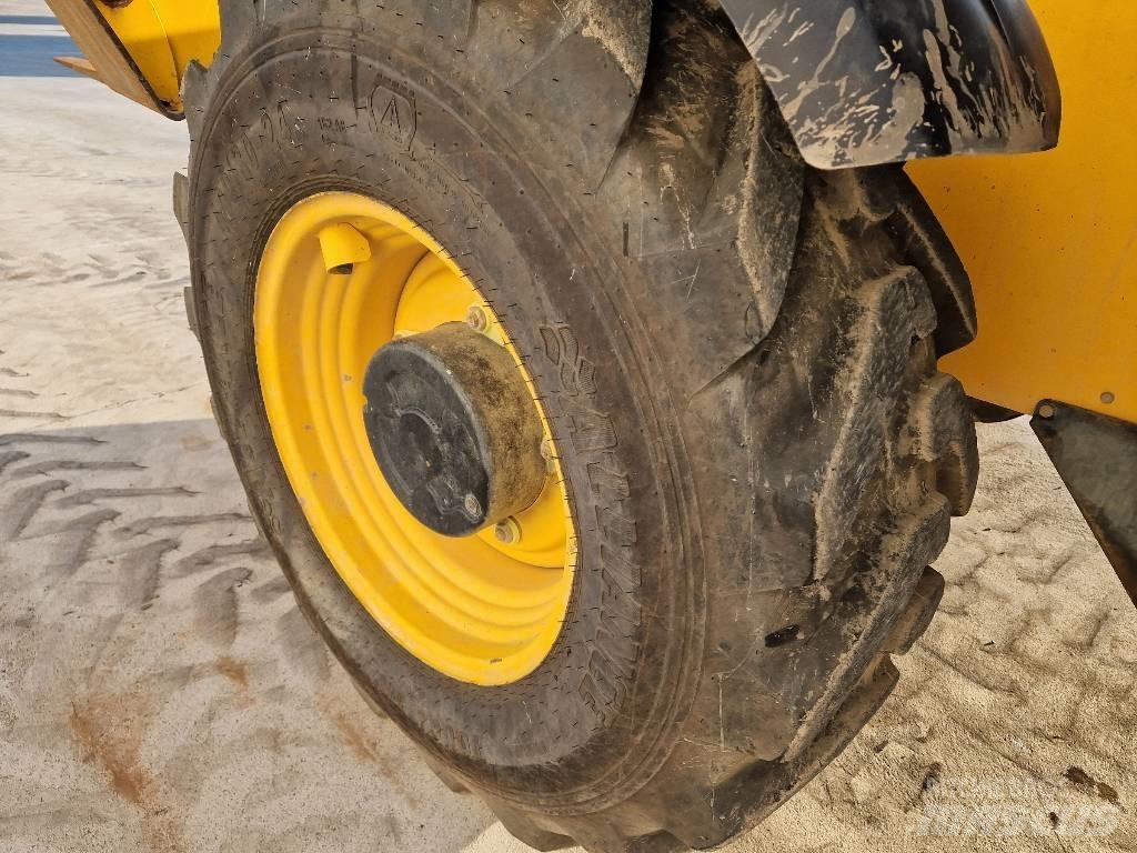 JCB 540-140  BC40 مناولات متداخلة