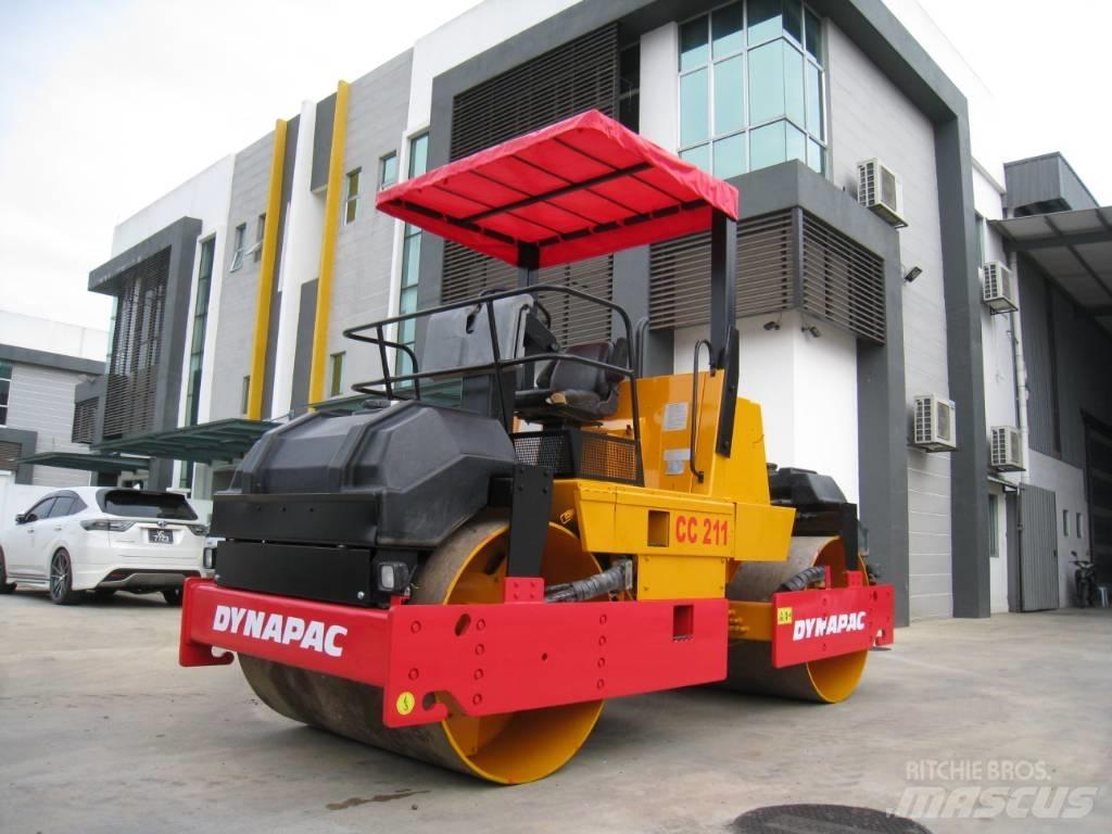 Dynapac CC 211 مداحل ثنائية الاسطوانة