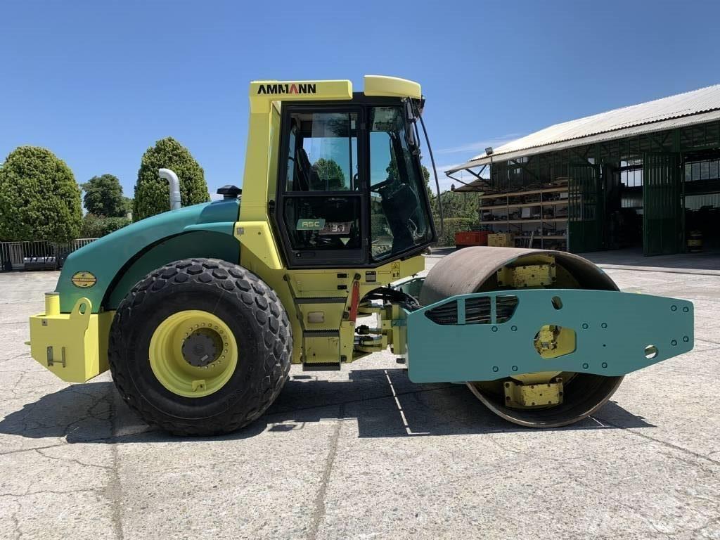 Ammann ASC 130 D مداحل أحادية الأسطوانة