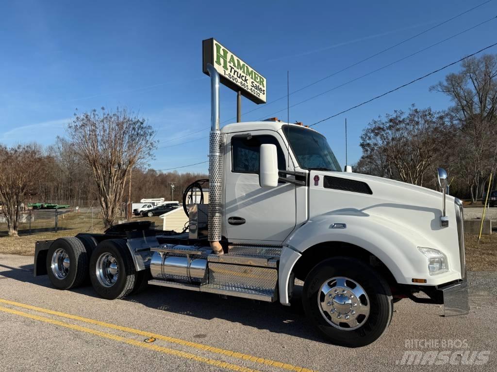 Kenworth T 880 وحدات الجر